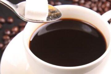 Bild zeigt Beitragsheader: Kaffee – Schwarzes Gold aus der Tasse