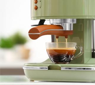 Bild zeigt Beitragsbild 1 zum Thema: Siebträger Kaffeemaschine: Perfektion des Kaffeegenusses