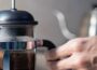 Bild zeigt den Beitragsheader zum Thema: French Press Kaffee - Die Kunst der handgebrühten Aromenvielfalt