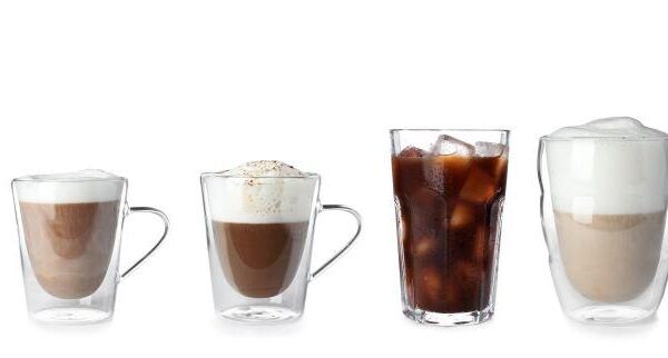 Bild zeigt den Beitragsheader zum Thema: Kaffeerezepte oder doch lieber Teerezepte: Eine genussvolle Entdeckungsreise für Koffeinliebhaber